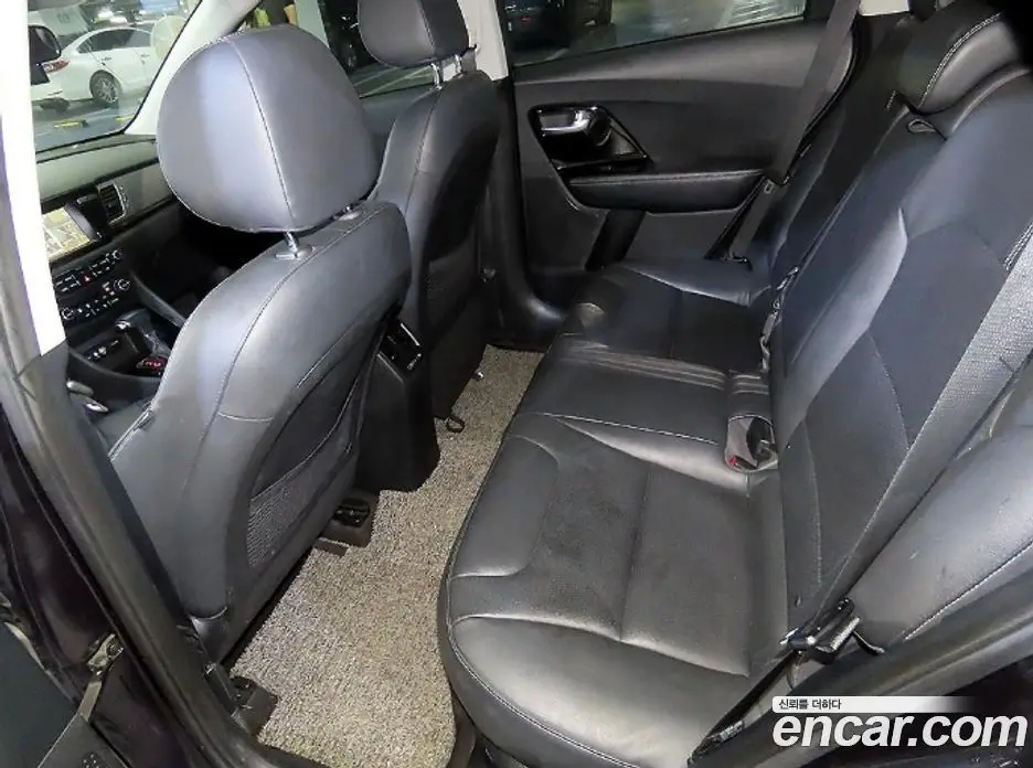Kia Niro 2016 1.6 автомат (гидро), фото 7