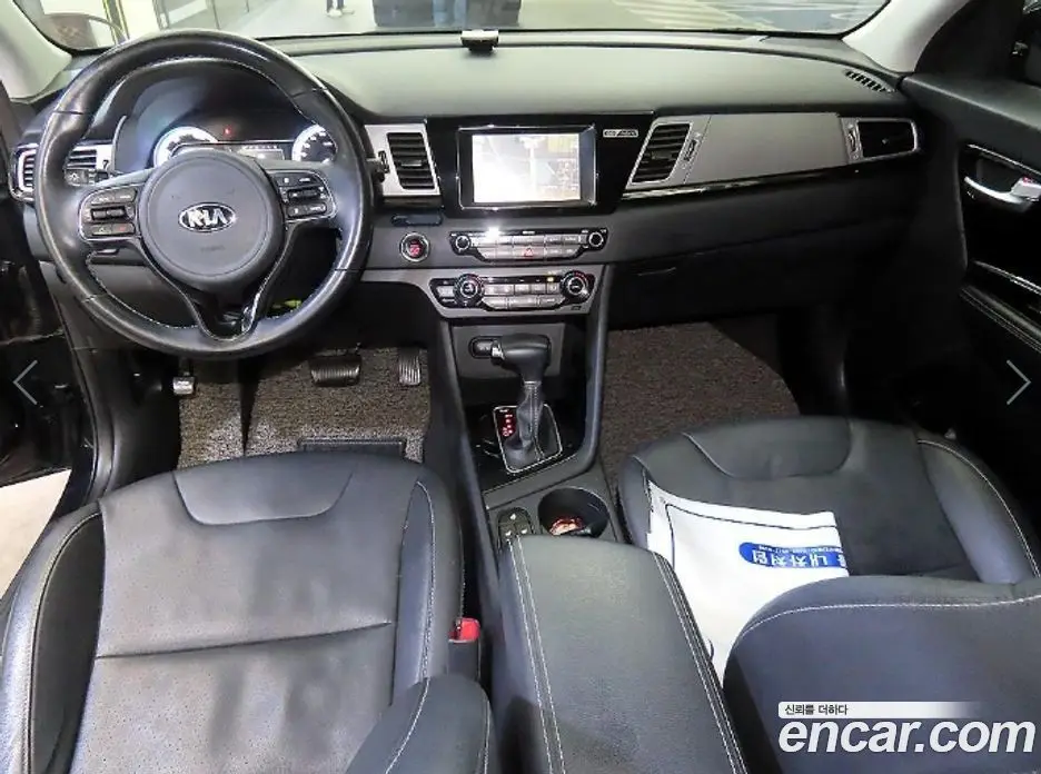 Kia Niro 2016 1.6 автомат (гидро), фото 10