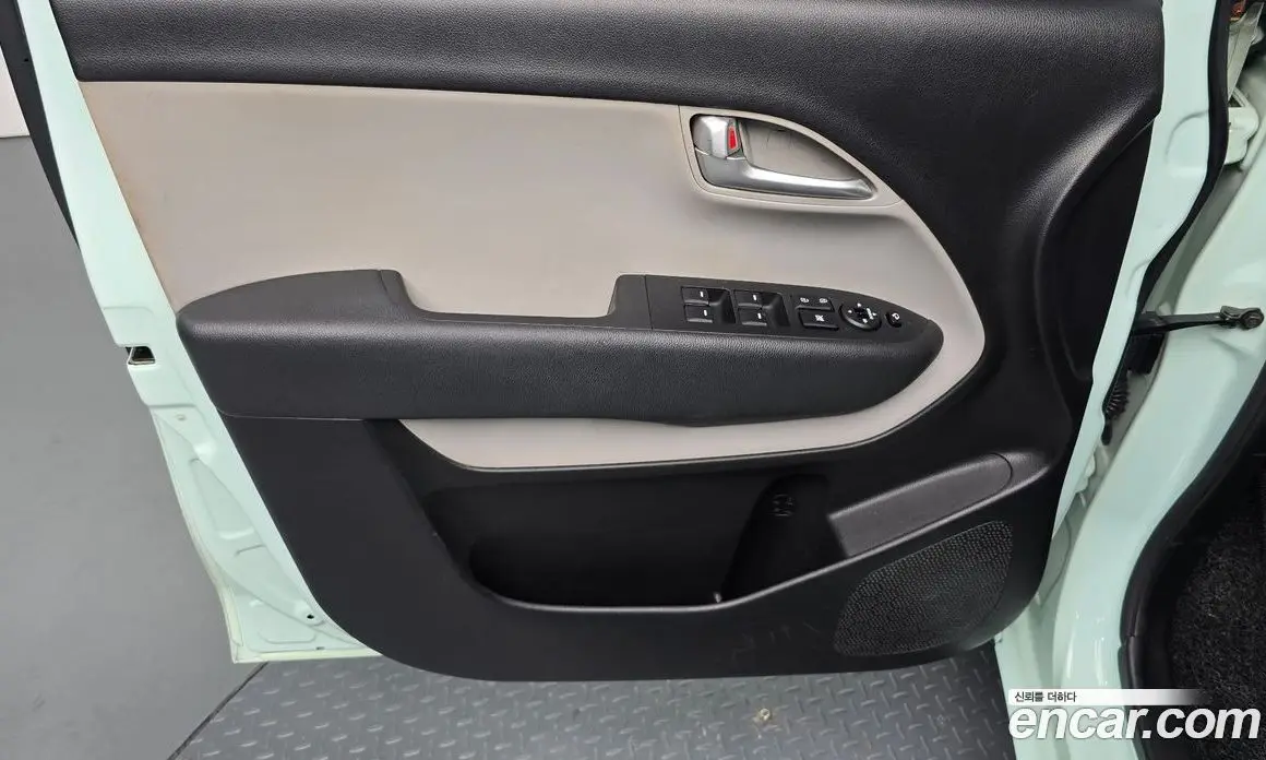 Kia Ray 2013 1.0 автомат (гидро), фото 13
