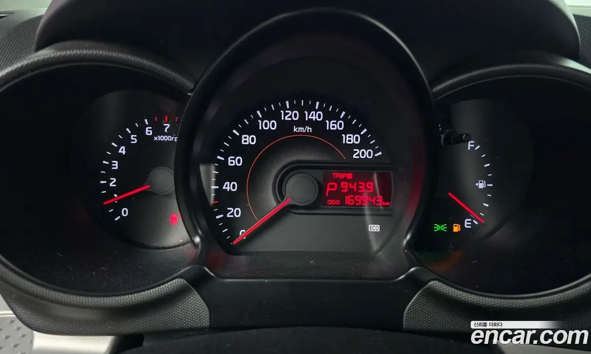 Kia Ray 2013 1.0 автомат (гидро), фото 10
