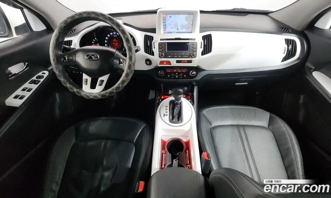 Kia Sportage 2011 2.0 автомат (гидро), фото 7