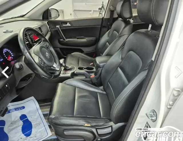 Kia Sportage 2015 1.7 автомат (гидро), миниатюра 11