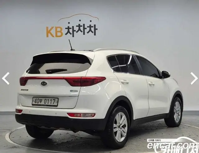 Kia Sportage 2015 1.7 автомат (гидро), миниатюра 3
