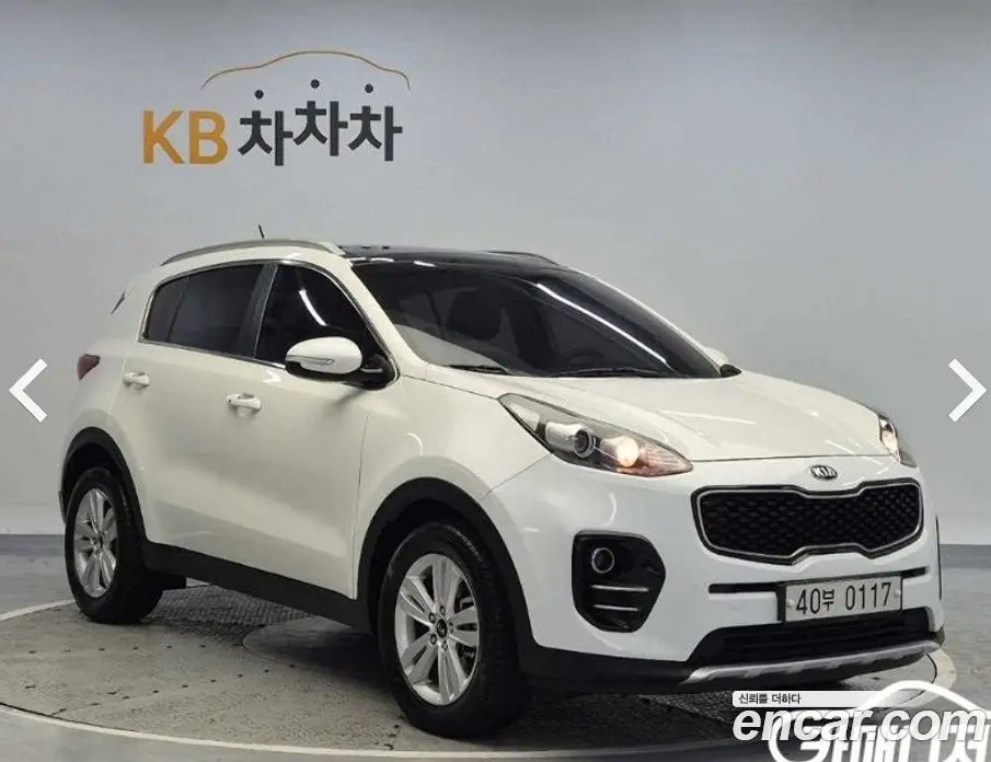 Kia Sportage 2015 1.7 автомат (гидро), фото 4