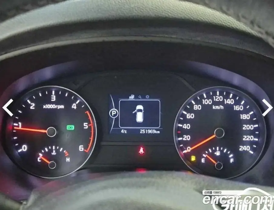 Kia Sportage 2015 1.7 автомат (гидро), фото 6
