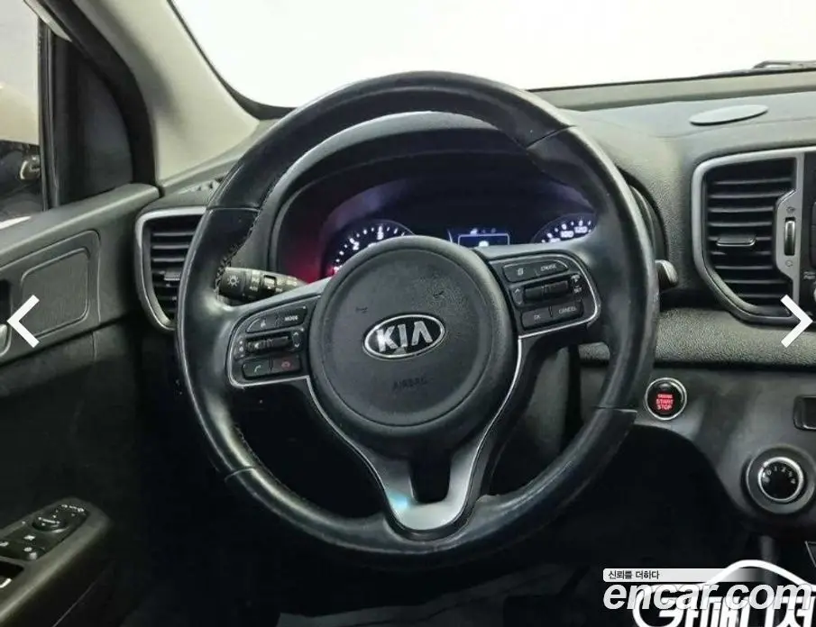 Kia Sportage 2015 1.7 автомат (гидро), фото 9