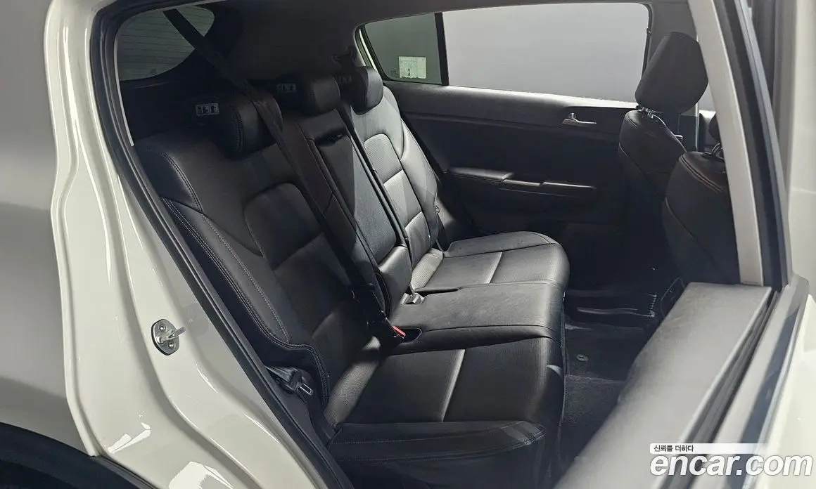 Kia Sportage 2016 2.0 автомат (гидро), фото 11