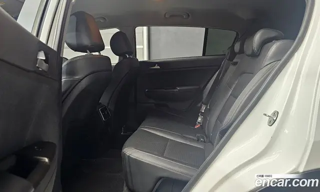 Kia Sportage 2016 2.0 автомат (гидро), миниатюра 12