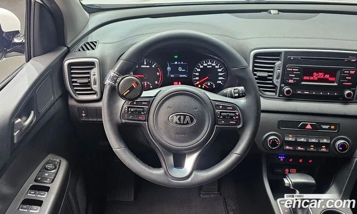 Kia Sportage 2016 2.0 автомат (гидро), фото 13