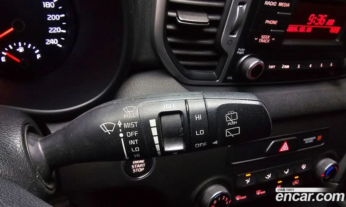 Kia Sportage 2016 2.0 автомат (гидро), фото 18