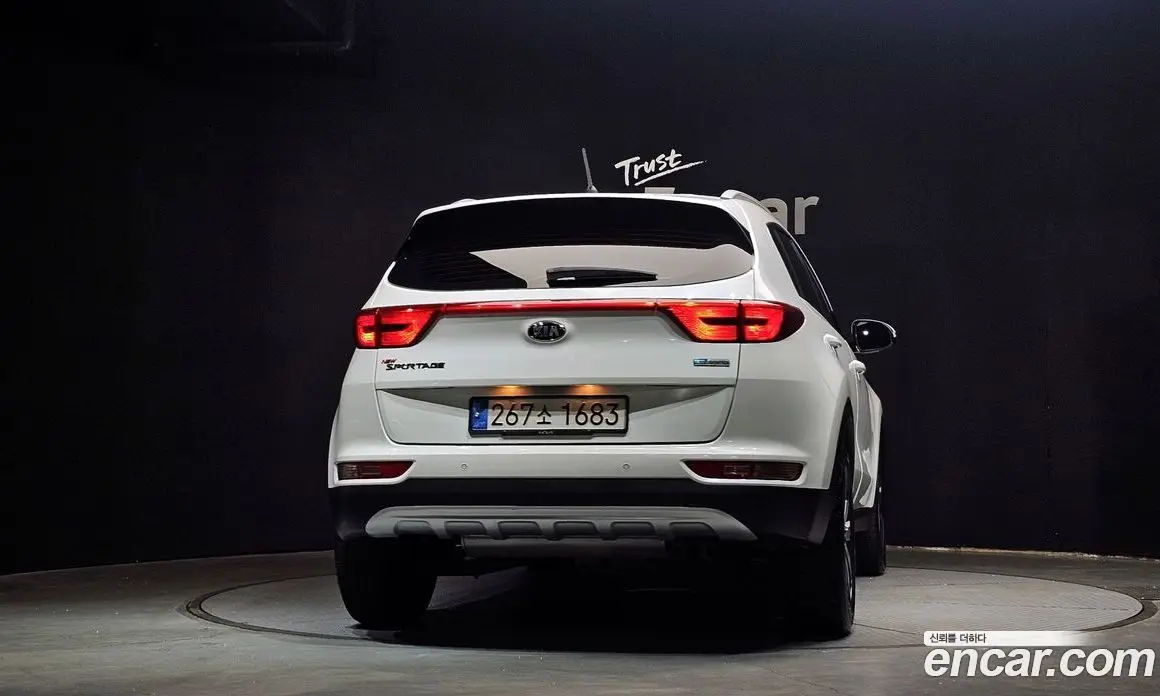 Kia Sportage 2016 2.0 автомат (гидро), фото 4