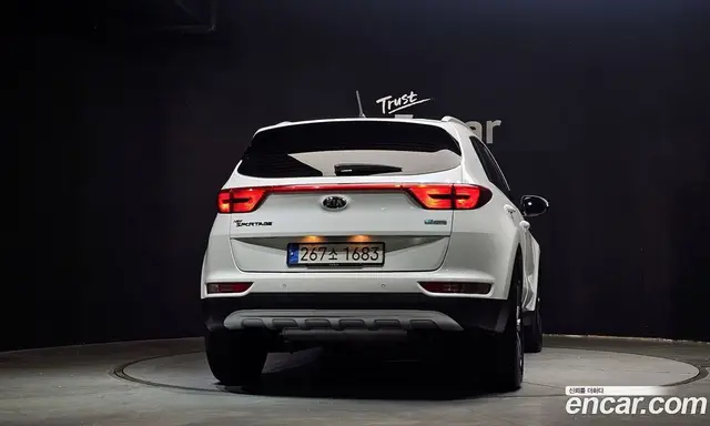 Kia Sportage 2016 2.0 автомат (гидро), миниатюра 4