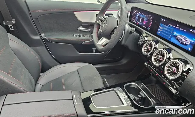 Mercedes-Benz CLA-Class 2025 2.0 автомат (гидро), миниатюра 9