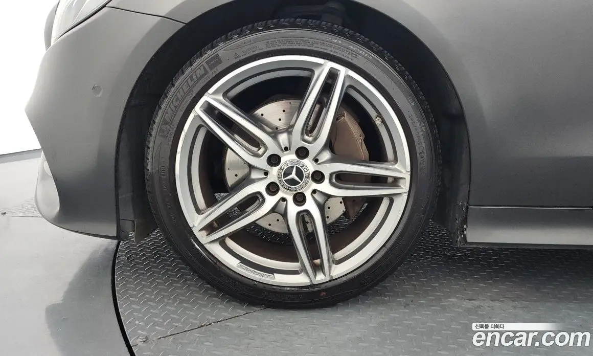 Mercedes-Benz E-Class 2017 1.9 автомат (гидро), фото 5