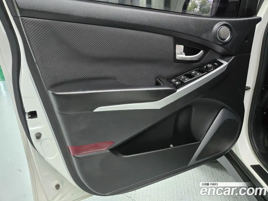 SsangYong Korando 2019 2.2 автомат (гидро), фото 6