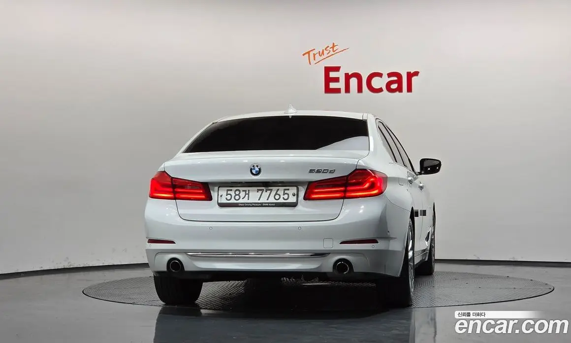 BMW 5 серия 2018 2.0 автомат (гидро), фото 4
