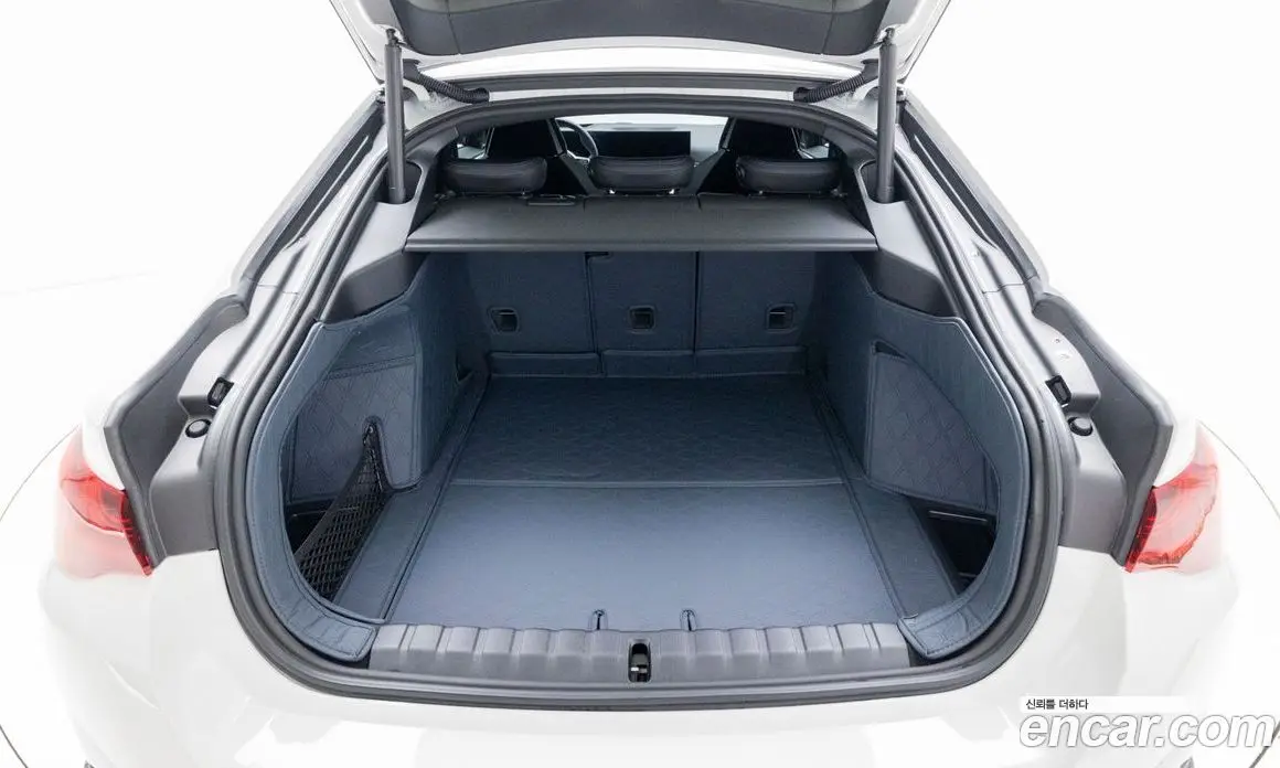 BMW i4 2025 автомат (гидро), фото 20