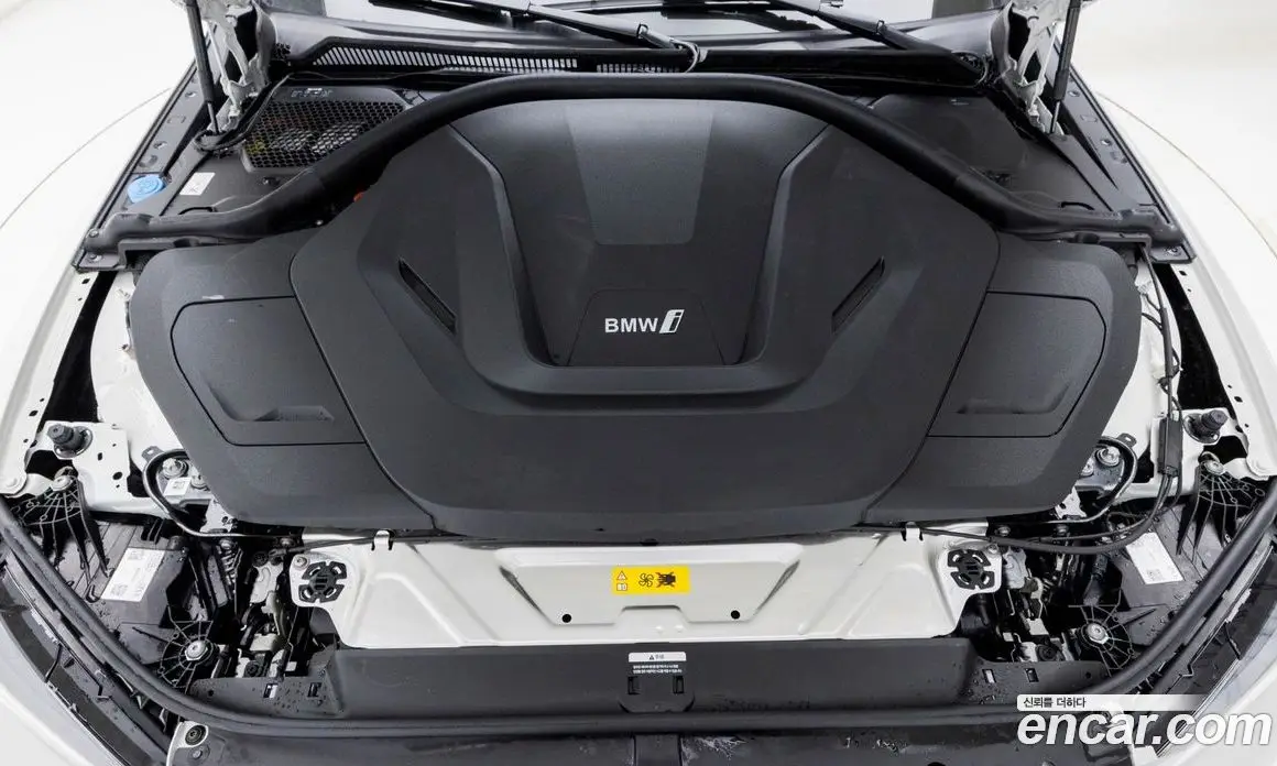 BMW i4 2025 автомат (гидро), фото 6
