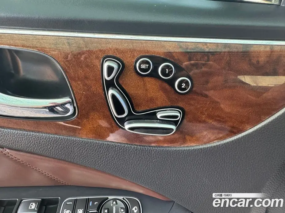 Hyundai Equus 2010 4.6 автомат (гидро), фото 18 Hyundai Equus 2010 4.6 автомат (гидро), фото 18