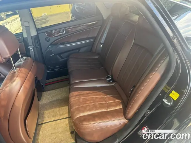 Hyundai Equus 2010 4.6 автомат (гидро), миниатюра 10 Hyundai Equus 2010 4.6 автомат (гидро), миниатюра 10