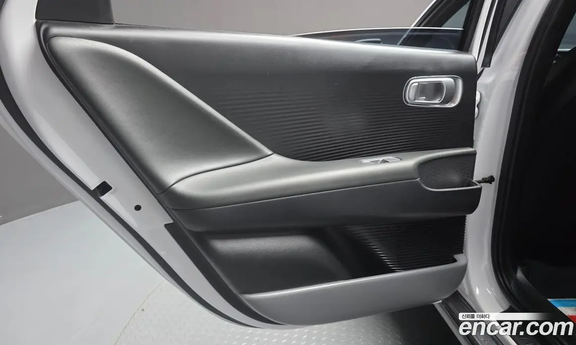 Hyundai Ioniq 6 2022 0.1 автомат (гидро), фото 15