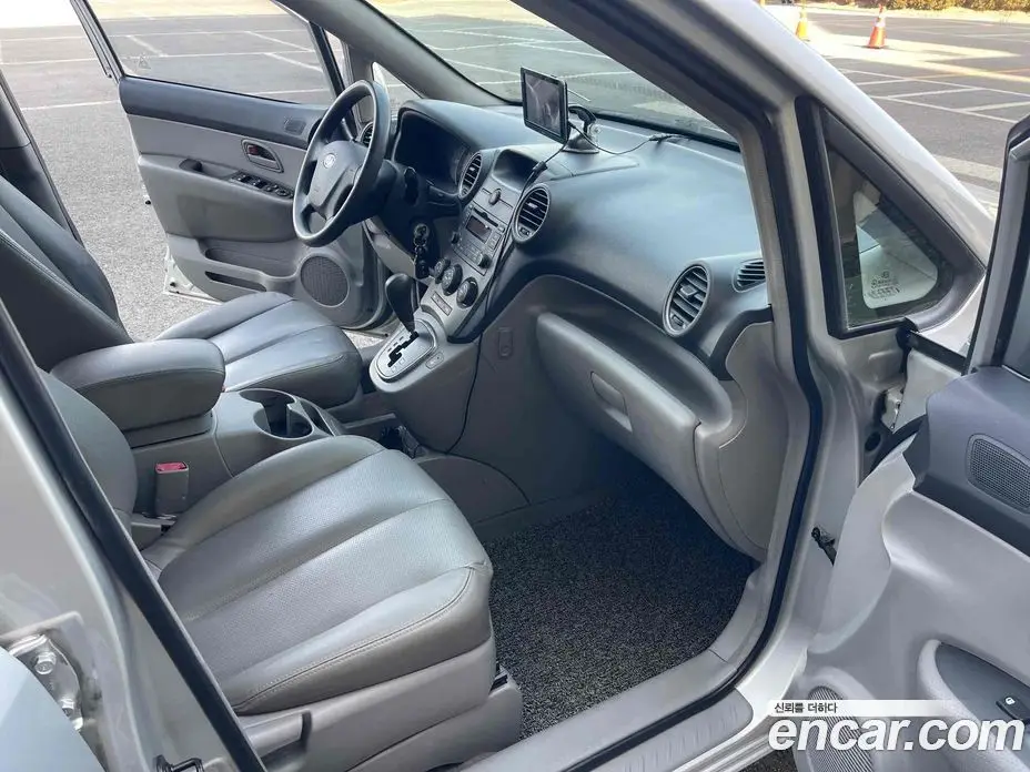 Kia Carens 2007 2.0 автомат (гидро), фото 11