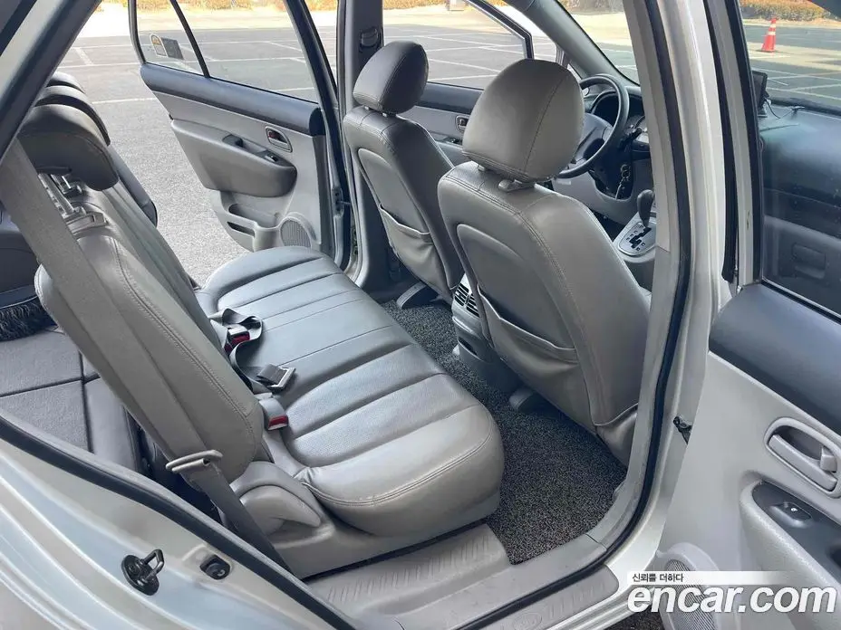 Kia Carens 2007 2.0 автомат (гидро), фото 13