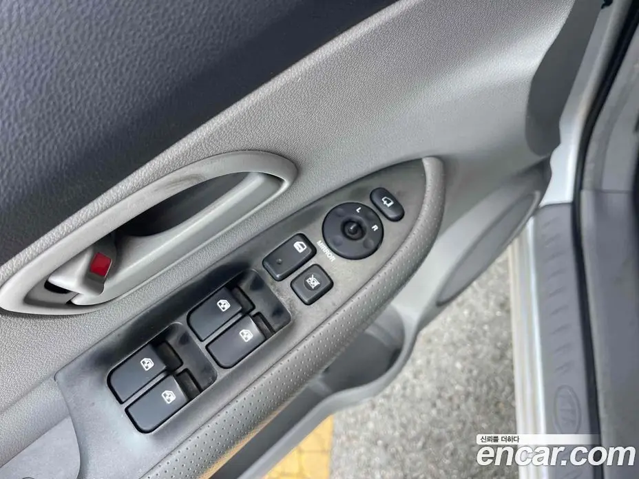 Kia Carens 2007 2.0 автомат (гидро), фото 19