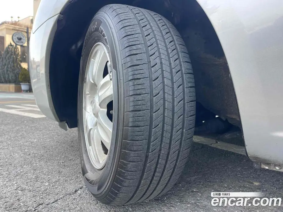 Kia Carens 2007 2.0 автомат (гидро), фото 9