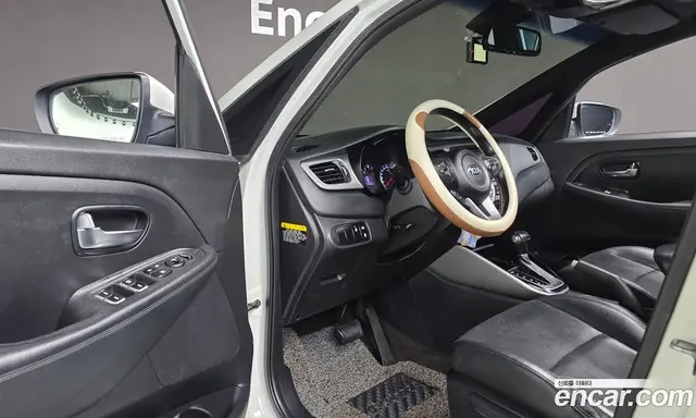 Kia Carens 2013 1.7 автомат (гидро), миниатюра 11