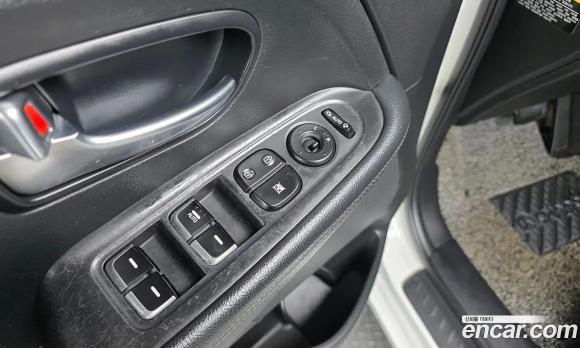 Kia Carens 2013 1.7 автомат (гидро), фото 12