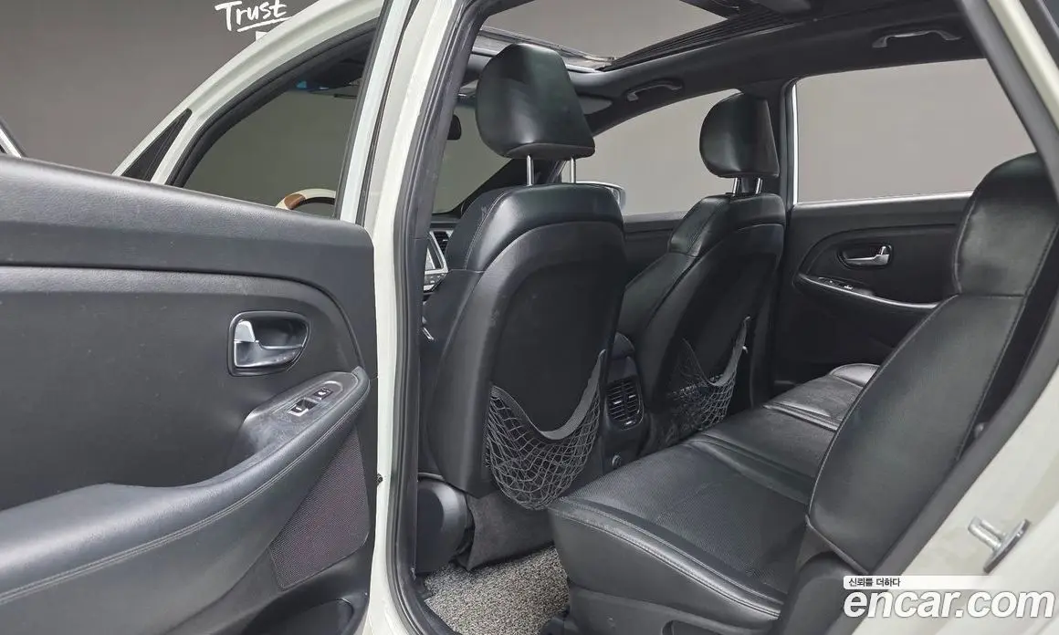 Kia Carens 2013 1.7 автомат (гидро), фото 17