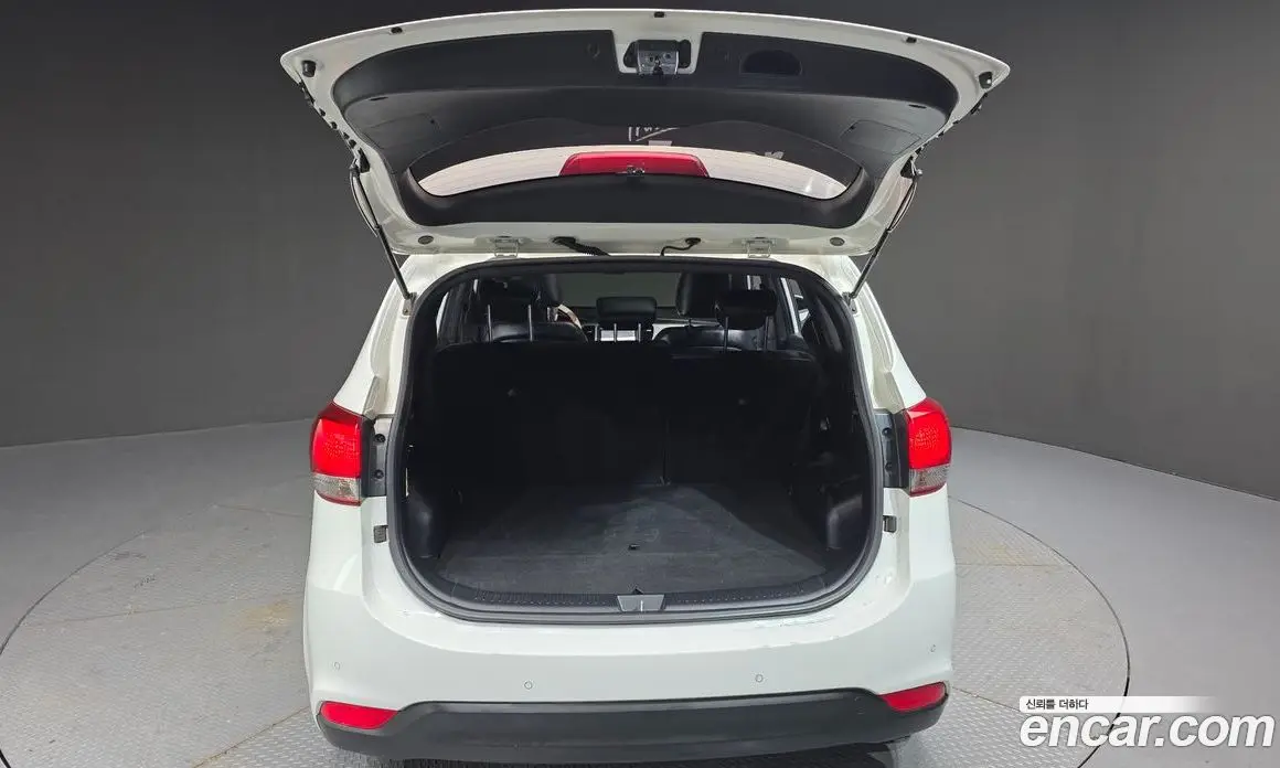 Kia Carens 2013 1.7 автомат (гидро), фото 20