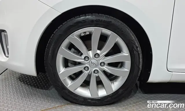 Kia Carens 2013 1.7 автомат (гидро), миниатюра 5