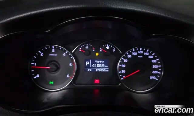 Kia Carens 2013 1.7 автомат (гидро), миниатюра 8