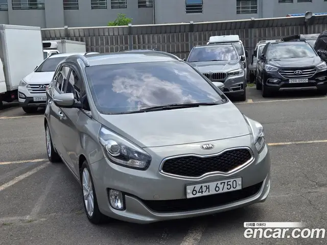 Kia Carens 2013 2.0 автомат (гидро), миниатюра 3