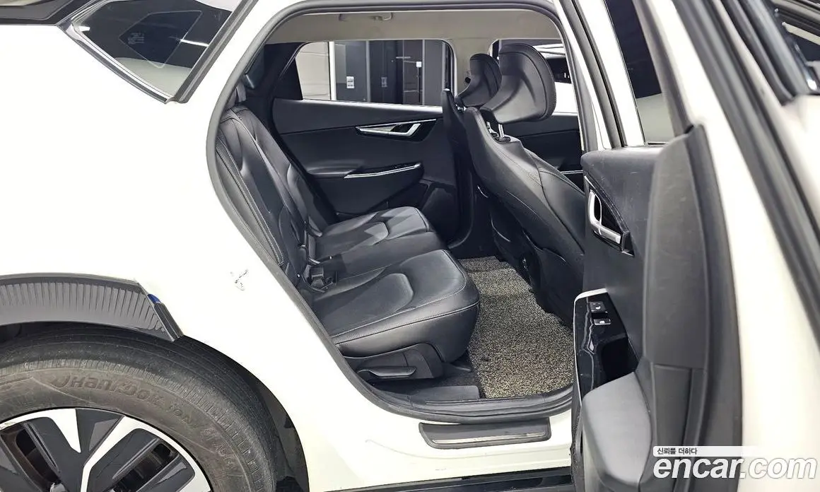Kia EV6 2023 0.1 автомат (гидро), фото 12 Kia EV6 2023 0.1 автомат (гидро), фото 12