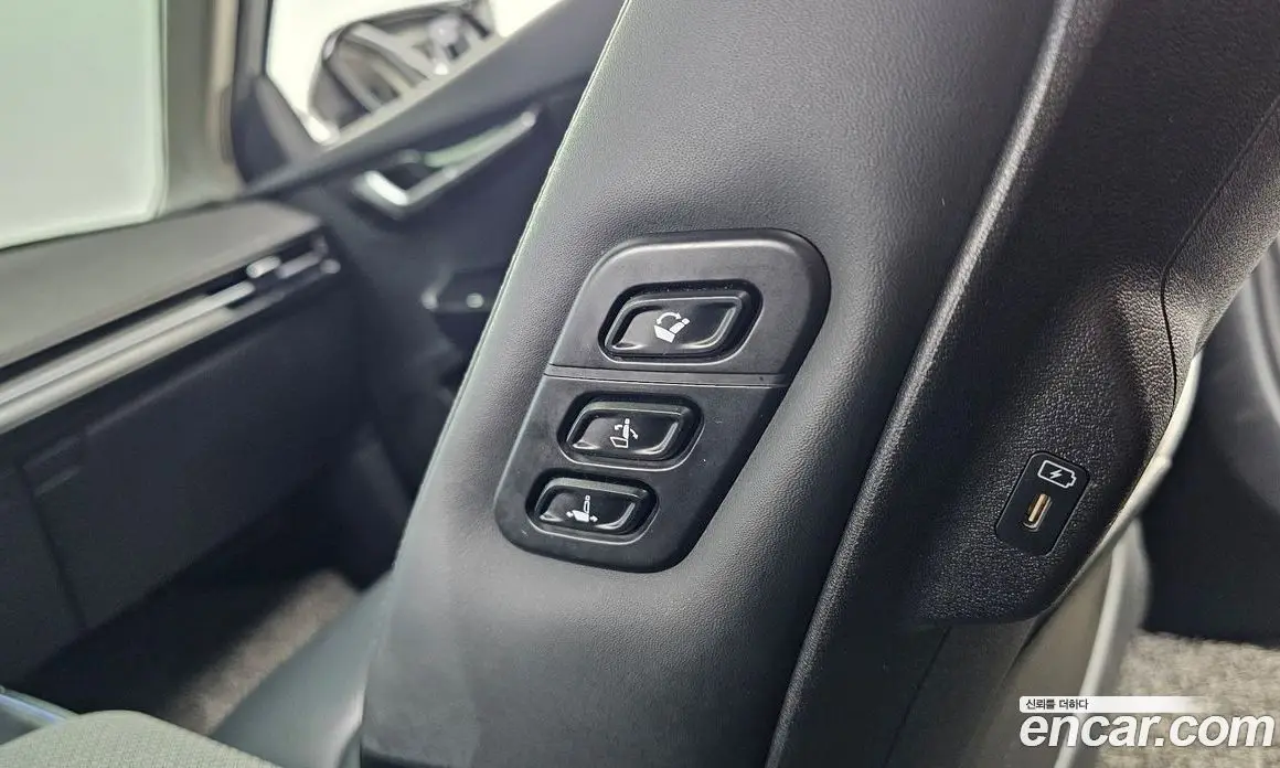 Kia EV6 2023 0.1 автомат (гидро), фото 16 Kia EV6 2023 0.1 автомат (гидро), фото 16