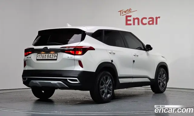 Kia Seltos 2019 1.6 автомат (гидро), миниатюра 2