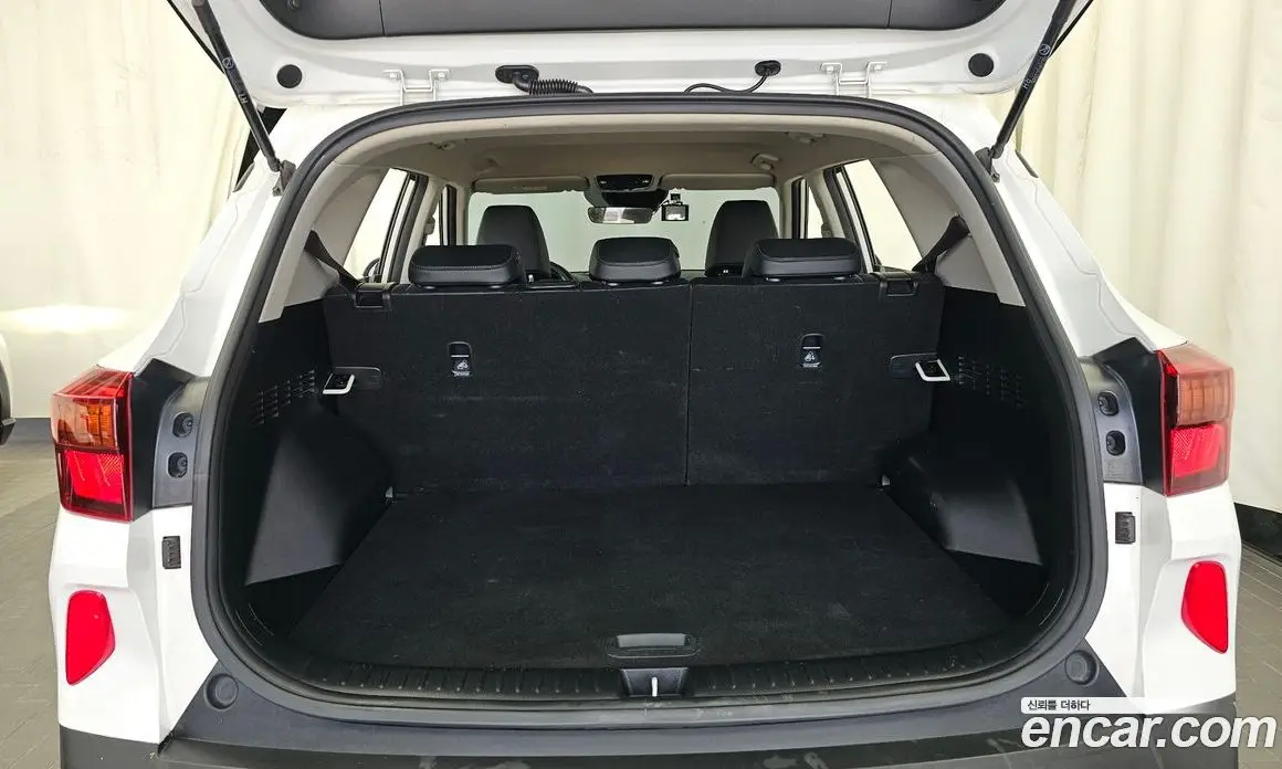 Kia Seltos 2019 1.6 автомат (гидро), фото 20