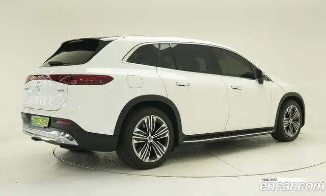 Mercedes-Benz EQS 2024 0.3 автомат (гидро), миниатюра 2