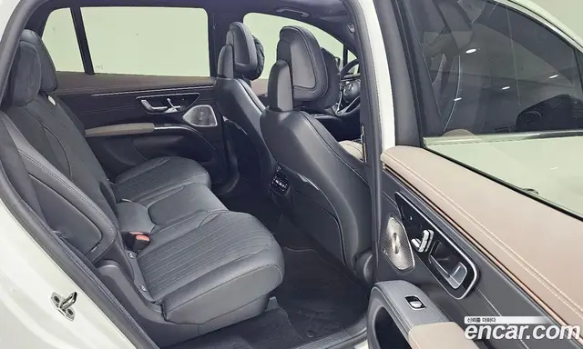 Mercedes-Benz EQS 2024 0.3 автомат (гидро), миниатюра 10