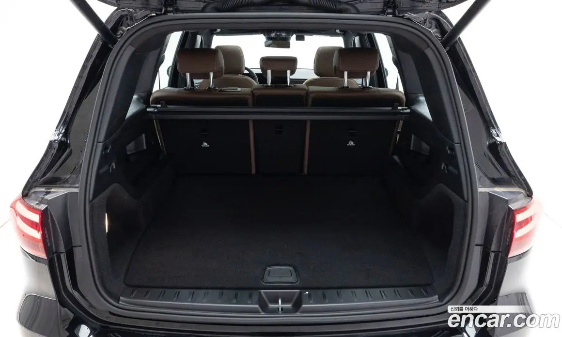 Mercedes-Benz GLB-Class 2025 2.0 автомат (гидро), фото 11