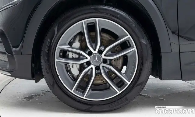 Mercedes-Benz GLB-Class 2025 2.0 автомат (гидро), миниатюра 5
