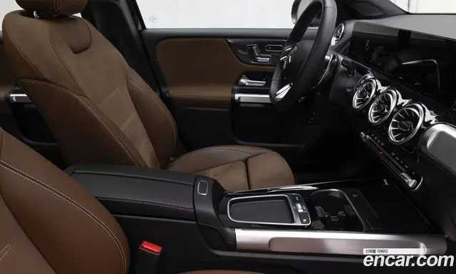 Mercedes-Benz GLB-Class 2025 2.0 автомат (гидро), миниатюра 9
