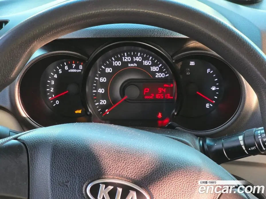 Kia Ray 2012 1.0 автомат (гидро), фото 8 Kia Ray 2012 1.0 автомат (гидро), фото 8