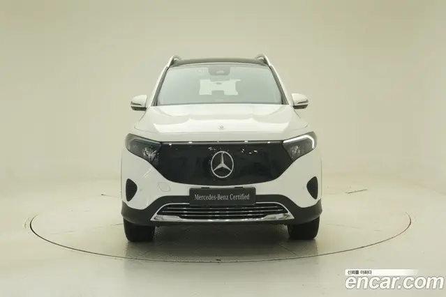 Mercedes-Benz EQB 2025 0.4 автомат (гидро), миниатюра 3