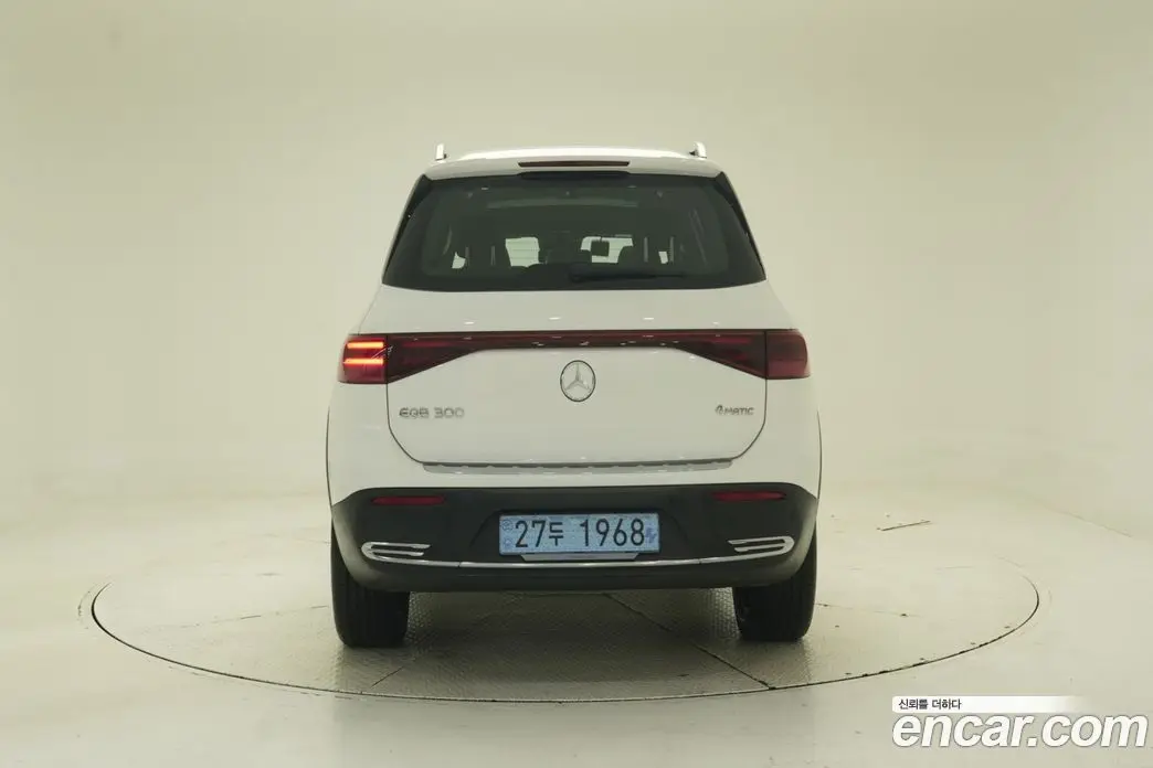 Mercedes-Benz EQB 2025 0.4 автомат (гидро), фото 4
