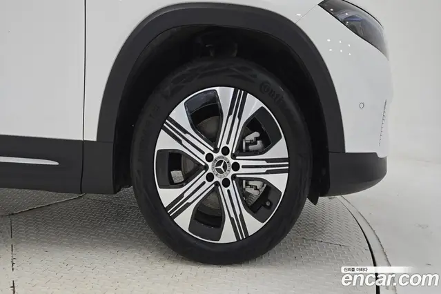 Mercedes-Benz EQB 2025 0.4 автомат (гидро), миниатюра 5