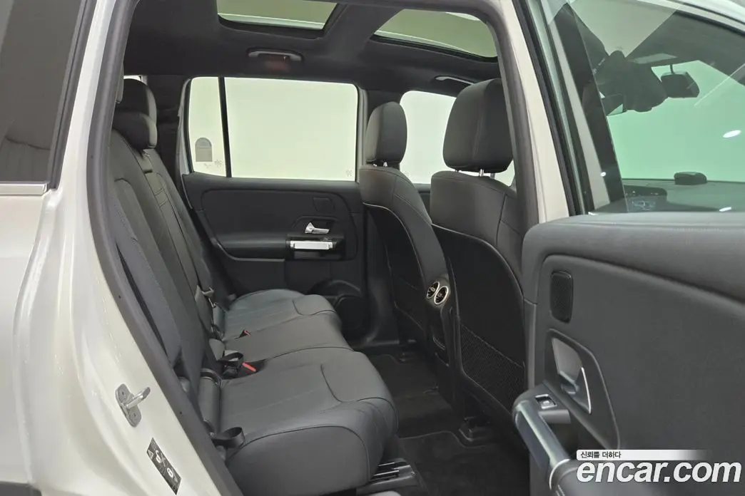 Mercedes-Benz EQB 2025 0.4 автомат (гидро), фото 10